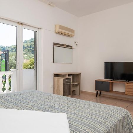 Markella Holiday Resort By "Elite" Marathias  ภายนอก รูปภาพ