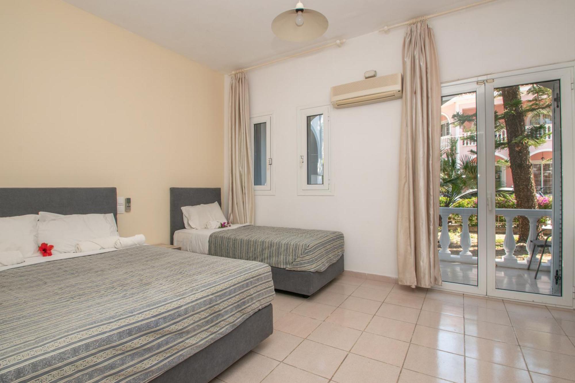 Markella Holiday Resort By "Elite" Marathias  ภายนอก รูปภาพ